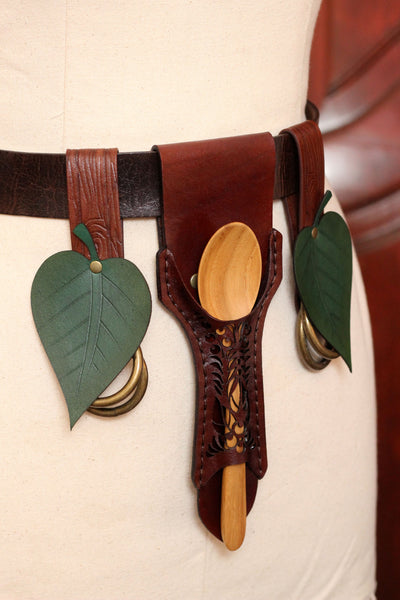 Spoon Holster and Wood Grain Leaf Hike Accessory Set