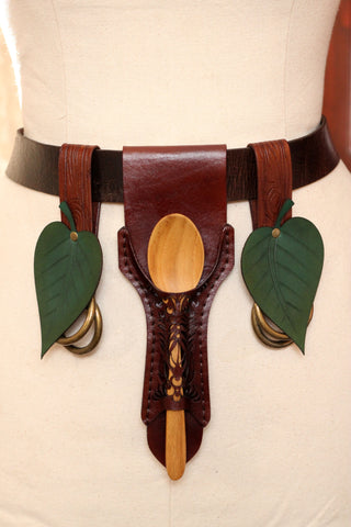 Spoon Holster and Wood Grain Leaf Hike Accessory Set