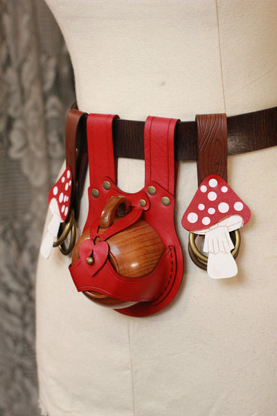 Red Teacup Holster with Wood Grain Mushroom Skirt Hike Set