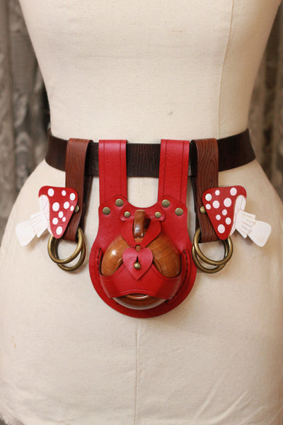 Red Teacup Holster with Wood Grain Mushroom Skirt Hike Set